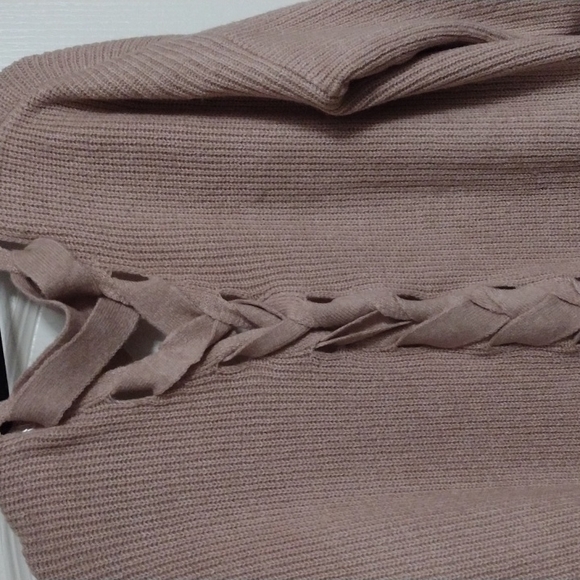 Maurices size 3 rosey pink sweater - Picture 3 of 4